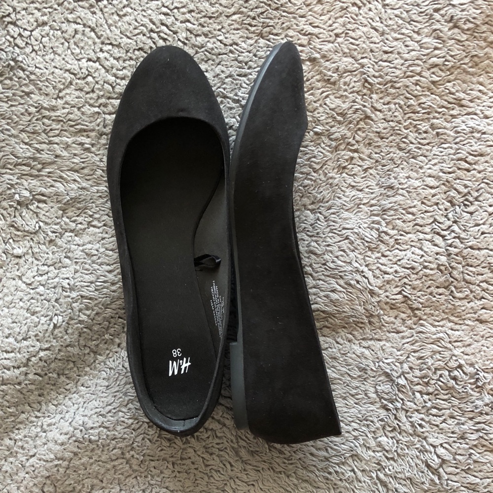 NWOT H&M Black Ballet Flats